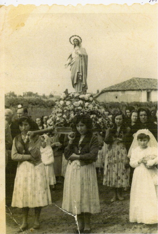 145 Comunio de Anita de Nieves