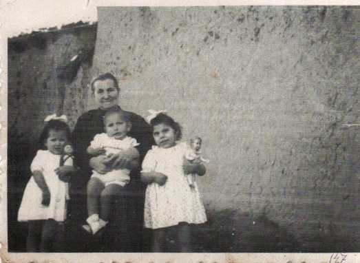 147 Amancia con Teresa,Angel y Canora