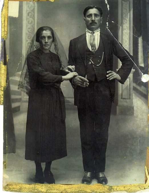 157 Delfina y Elviro